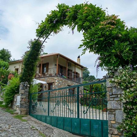 Áyios Dhimítrios Efi'S Guest House מראה חיצוני תמונה