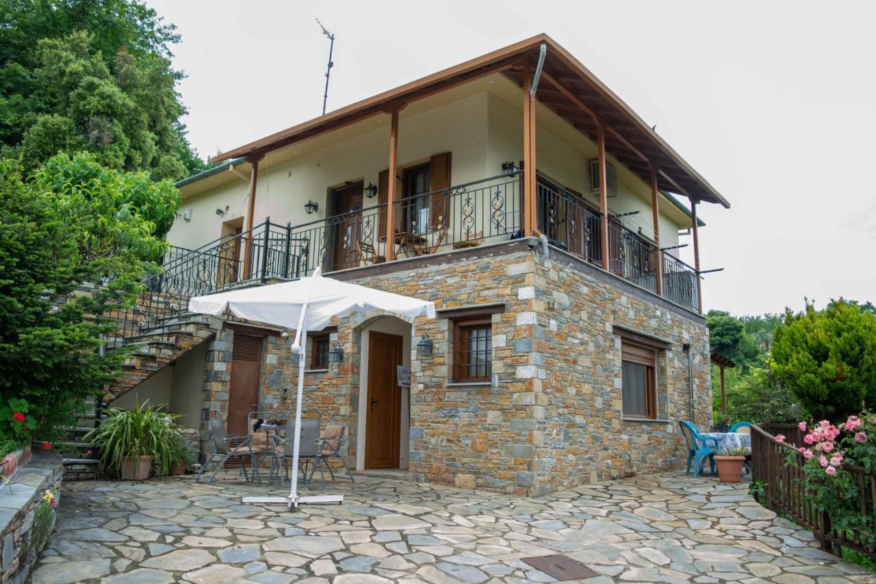 Áyios Dhimítrios Efi'S Guest House מראה חיצוני תמונה