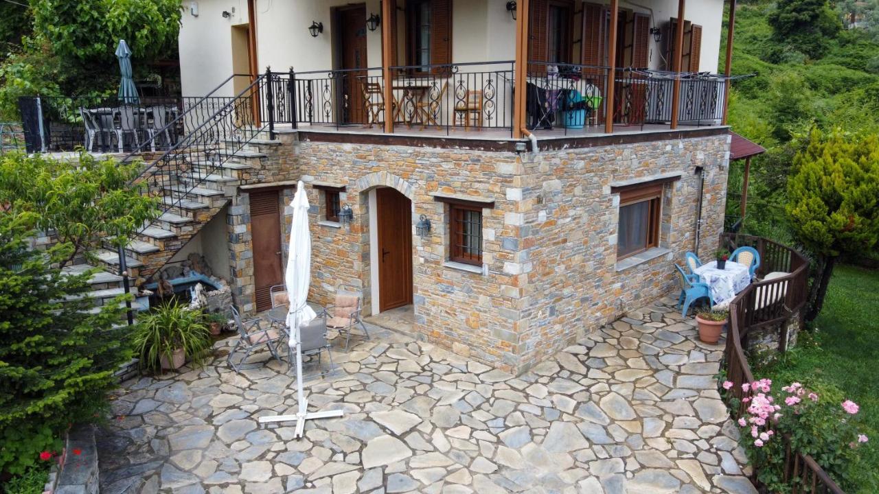 Áyios Dhimítrios Efi'S Guest House מראה חיצוני תמונה