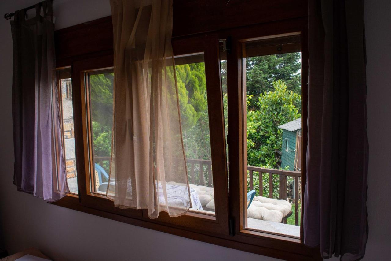 Áyios Dhimítrios Efi'S Guest House מראה חיצוני תמונה