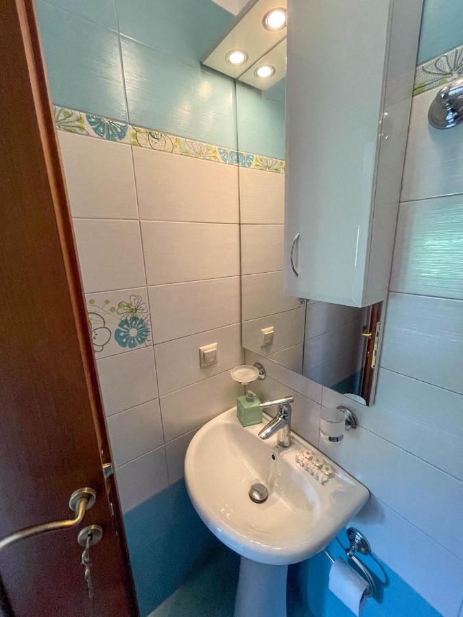 Áyios Dhimítrios Efi'S Guest House מראה חיצוני תמונה